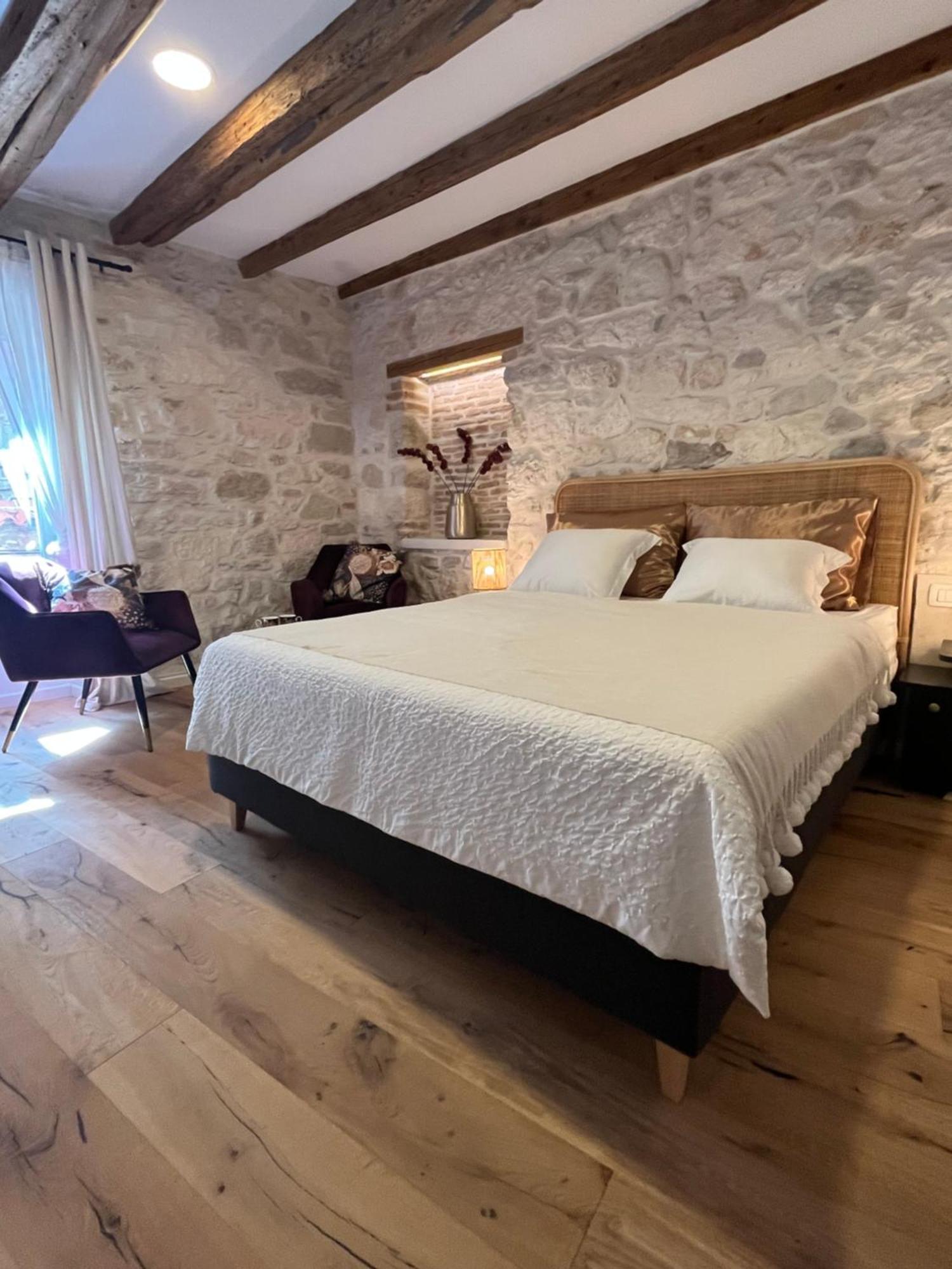 Casa Di Luna Rovigno Bagian luar foto