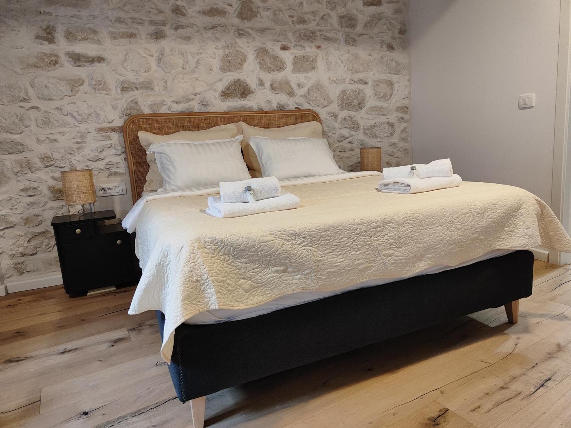 Casa Di Luna Rovigno Bagian luar foto