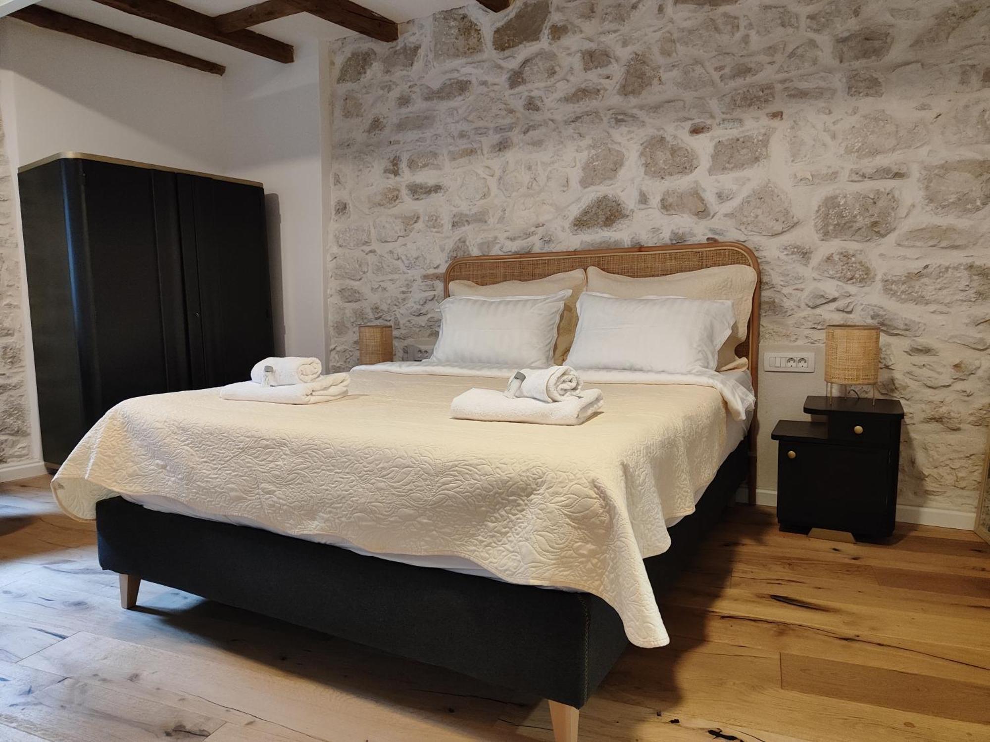 Casa Di Luna Rovigno Bagian luar foto