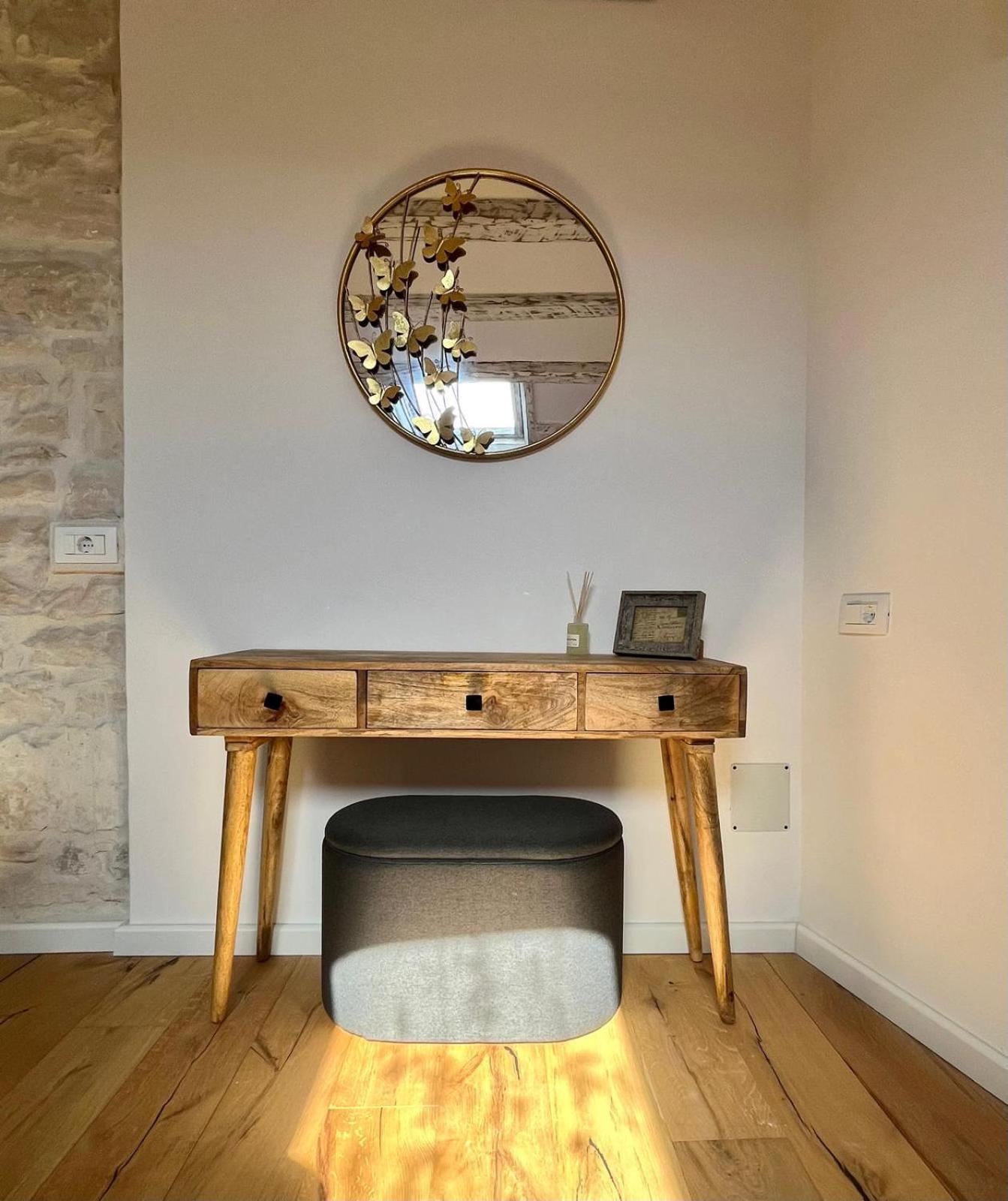 Casa Di Luna Rovigno Bagian luar foto